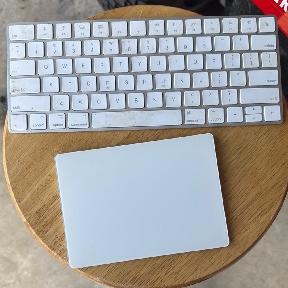 Apple Magic Wireless Keyboard and Trackpad Set